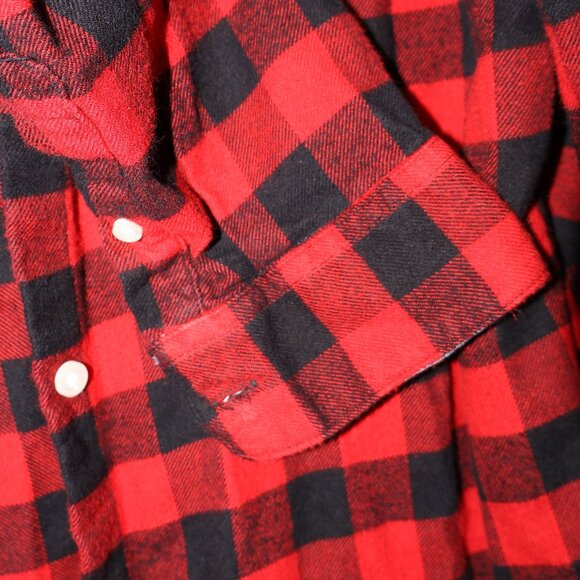 Tailor Vintage Buffalo Plaid Flannel Shirt – Red/Black (Women’s L) - Picture 7 of 11